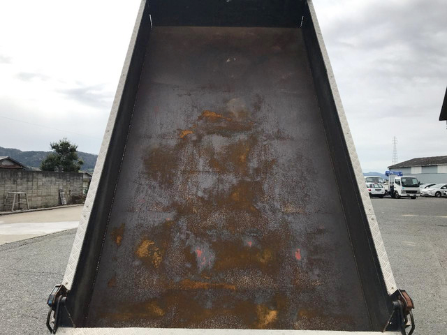 三菱ふそうキャンターダンプ小型（2t・3t）[写真14]