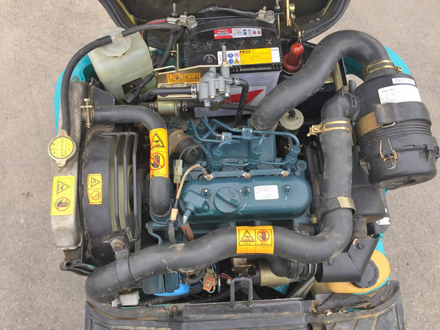 クボタミニユンボ（ミニバックホー）[写真21]