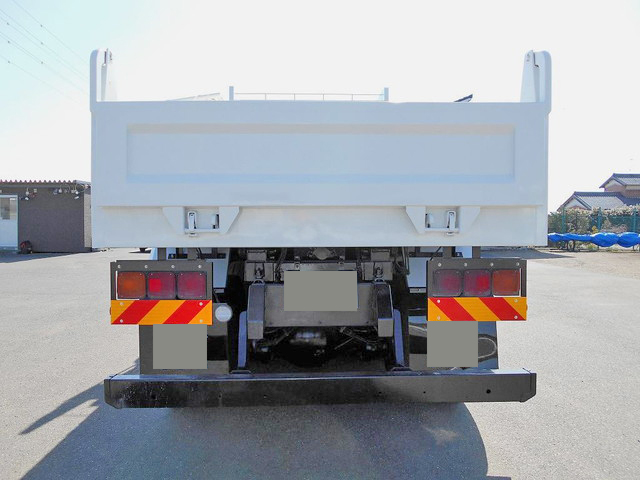 いすゞギガダンプ大型（10t）[写真12]
