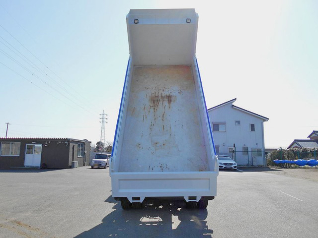 いすゞギガダンプ大型（10t）[写真13]