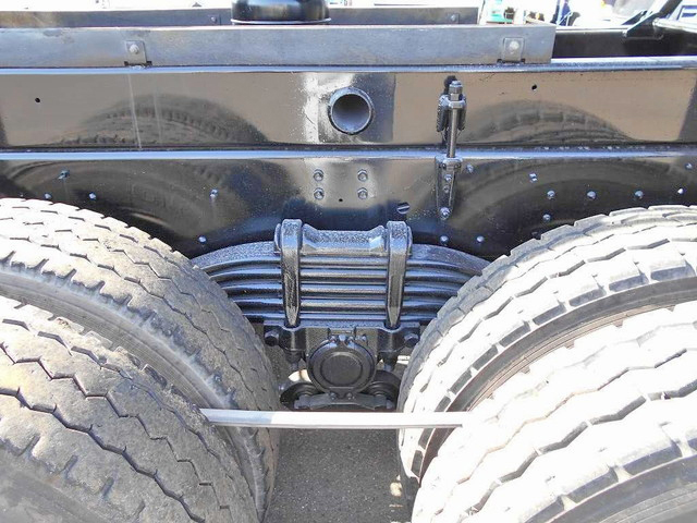 いすゞギガダンプ大型（10t）[写真25]