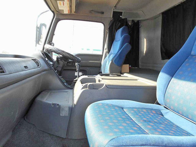 いすゞギガダンプ大型（10t）[写真32]