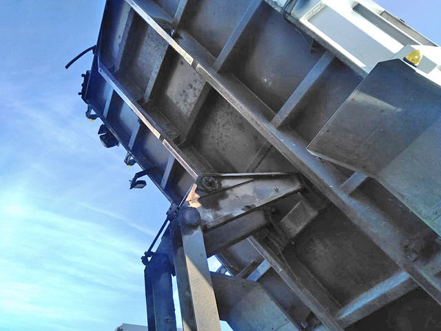 日野プロフィア深ダンプ（土砂禁ダンプ）大型（10t）[写真08]