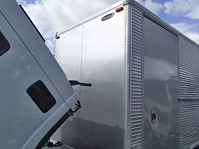 日産アトラスアルミバン小型（2t・3t）[写真18]