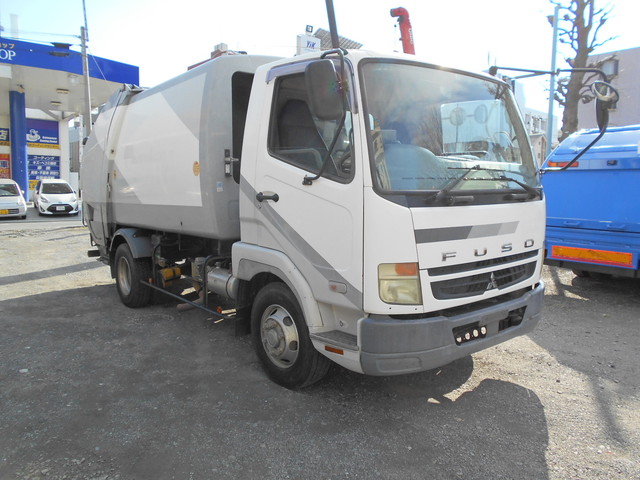三菱ふそうファイターパッカー車（塵芥車）中型（4t）[写真02]