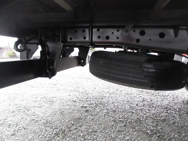 いすゞエルフアルミバン小型（2t・3t）[写真10]