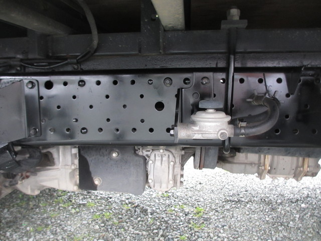 いすゞエルフアルミバン小型（2t・3t）[写真13]