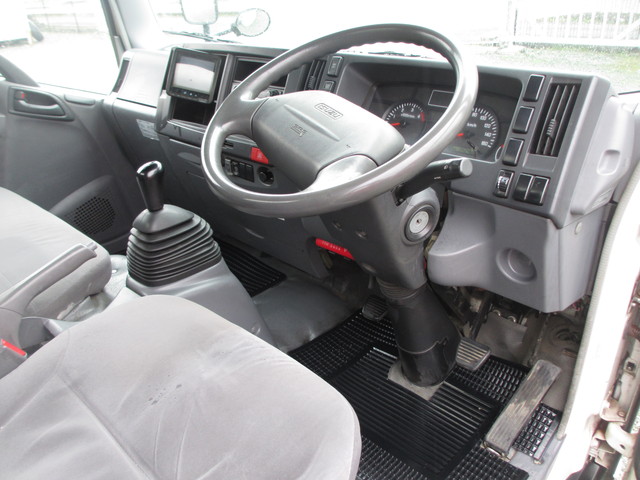 いすゞエルフアルミバン小型（2t・3t）[写真15]