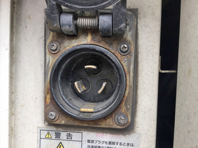 三菱ふそうスーパーグレート冷凍車（冷蔵車）大型（10t）[写真12]