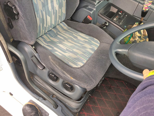 三菱ふそうスーパーグレート冷凍車（冷蔵車）大型（10t）[写真29]