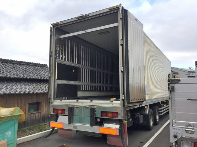 三菱ふそうスーパーグレート冷凍車（冷蔵車）大型（10t）[写真04]