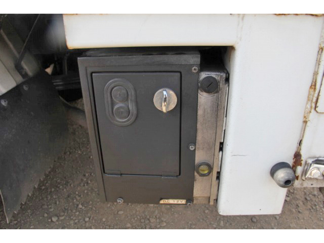 日産アトラスクレーン付小型（2t・3t）[写真17]