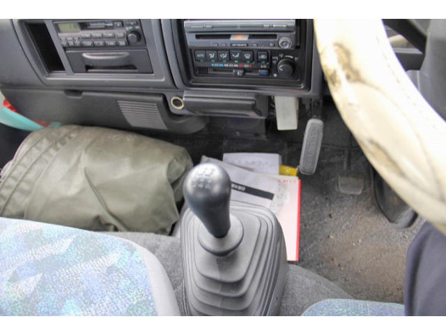 日産アトラスクレーン付小型（2t・3t）[写真23]