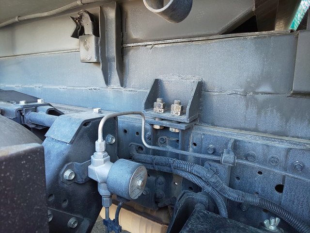 いすゞエルフパッカー車（塵芥車）小型（2t・3t）[写真18]