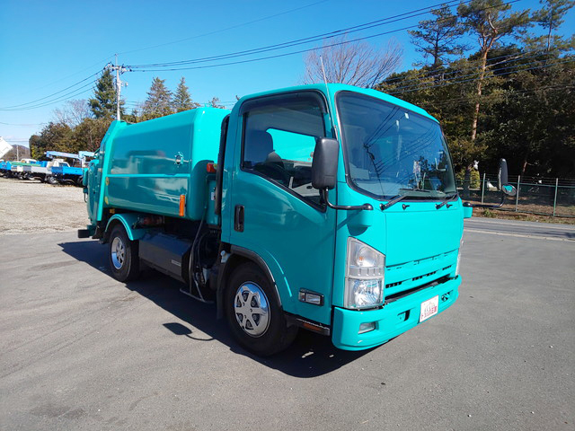 いすゞエルフパッカー車（塵芥車）小型（2t・3t）[写真03]
