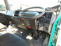 いすゞエルフパッカー車（塵芥車）小型（2t・3t）[写真31]