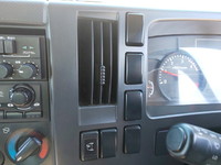 いすゞエルフパッカー車（塵芥車）小型（2t・3t）[写真34]