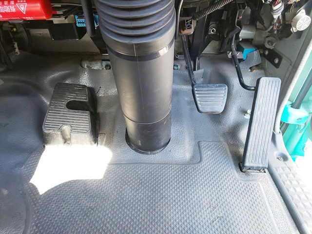 いすゞエルフパッカー車（塵芥車）小型（2t・3t）[写真39]