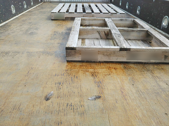 三菱ふそうキャンター平ボディ小型（2t・3t）[写真10]