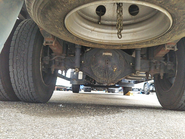 三菱ふそうキャンター平ボディ小型（2t・3t）[写真23]