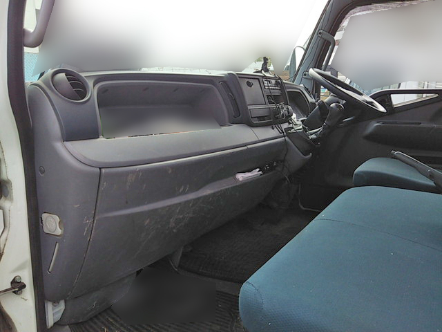 三菱ふそうキャンター平ボディ小型（2t・3t）[写真30]