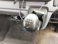 三菱ふそうキャンター平ボディ小型（2t・3t）[写真32]