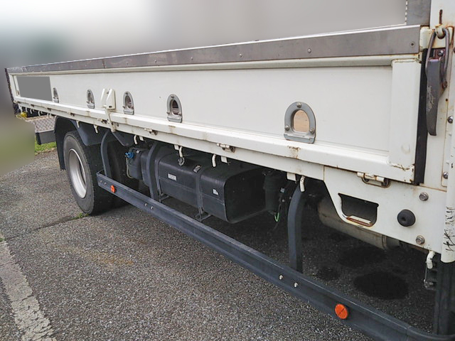 三菱ふそうキャンター平ボディ小型（2t・3t）[写真05]