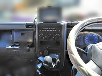 三菱ふそうキャンターガッツ平ボディ小型（2t・3t）[写真16]