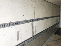 三菱ふそうファイターアルミウイング増トン（6t・8t）[写真06]