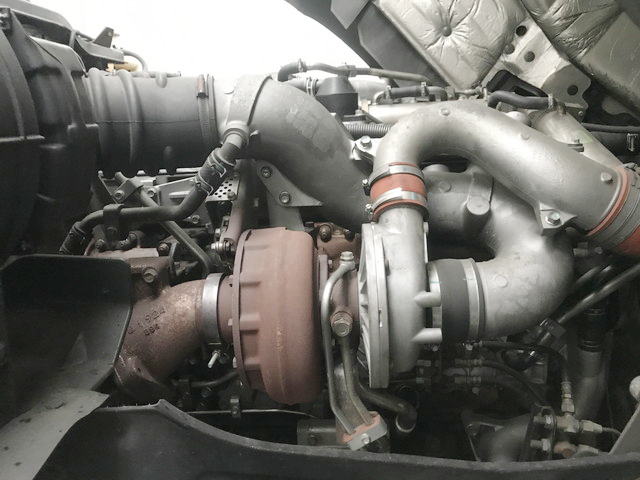 いすゞギガアルミウイング大型（10t）[写真17]