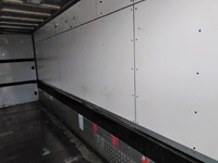 いすゞフォワードアルミウイング増トン（6t・8t）[写真07]