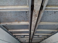 いすゞフォワードアルミウイング増トン（6t・8t）[写真08]