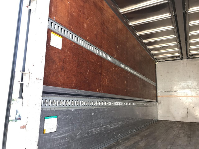 いすゞフォワードアルミウイング中型（4t）[写真11]