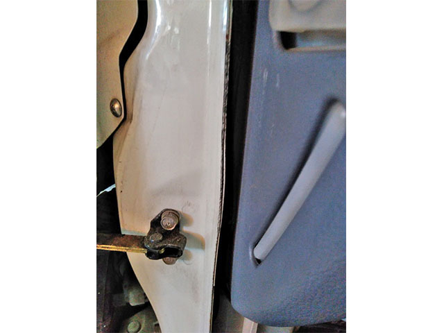 三菱ふそうキャンターアルミウイング小型（2t・3t）[写真14]