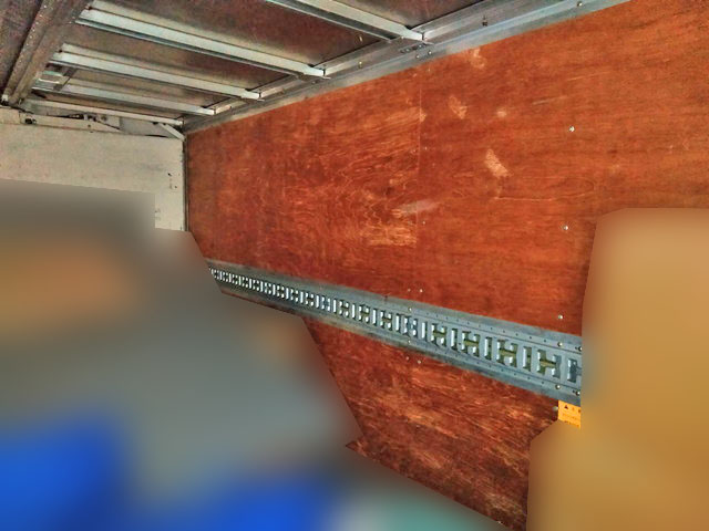 三菱ふそうキャンターアルミウイング小型（2t・3t）[写真06]