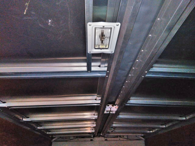 三菱ふそうキャンターアルミウイング小型（2t・3t）[写真07]