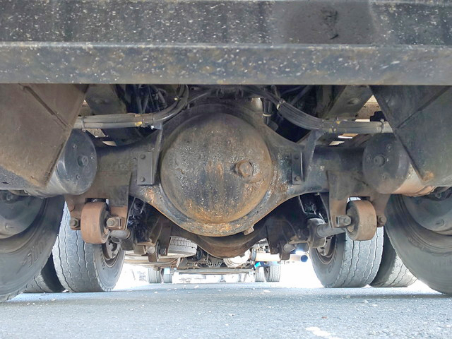 UDトラックスクオンヒップリフター大型（10t）[写真22]