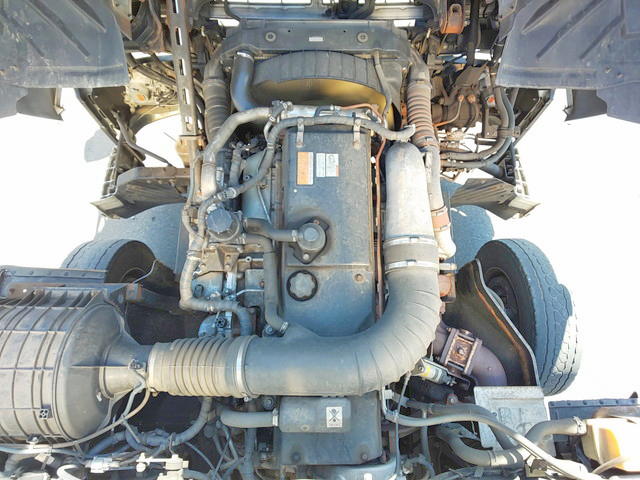 UDトラックスクオンヒップリフター大型（10t）[写真23]