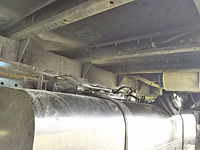 三菱ふそうキャンターアルミウイング小型（2t・3t）[写真17]