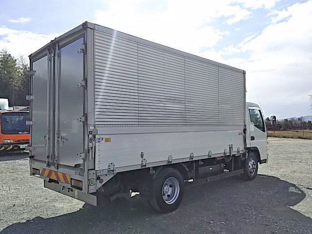 三菱ふそうキャンターアルミウイング小型（2t・3t）[写真02]