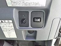 三菱ふそうキャンターアルミウイング小型（2t・3t）[写真38]