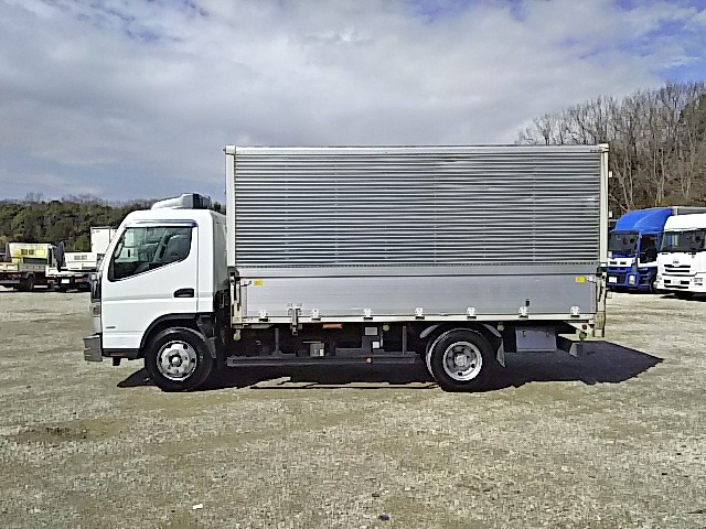 三菱ふそうキャンターアルミウイング小型（2t・3t）[写真05]