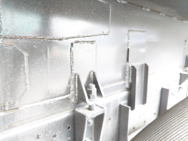 日野デュトロパッカー車（塵芥車）中型（4t）[写真19]