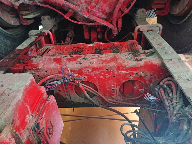 日野プロフィアミキサー車（コンクリートミキサー）大型（10t）[写真26]