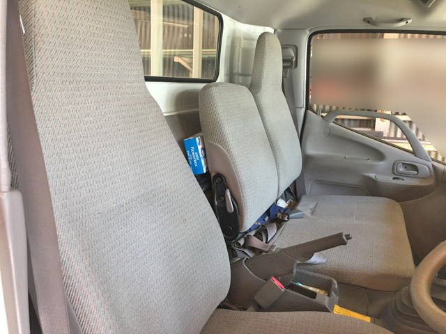 トヨタダイナ平ボディ小型（2t・3t）[写真28]