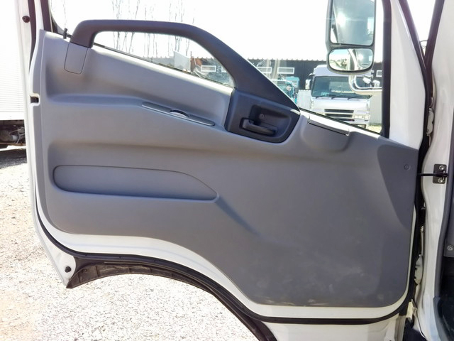 日野デュトロアルミブロック小型（2t・3t）[写真29]