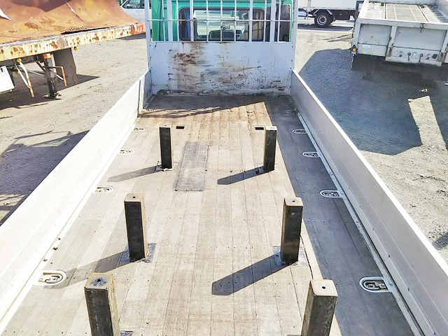 UDトラックスコンドルアルミブロック中型（4t）[写真05]