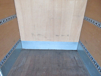 三菱ふそうキャンターアルミバン小型（2t・3t）[写真11]