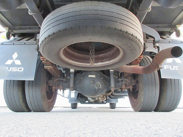 三菱ふそうキャンターアルミバン小型（2t・3t）[写真20]