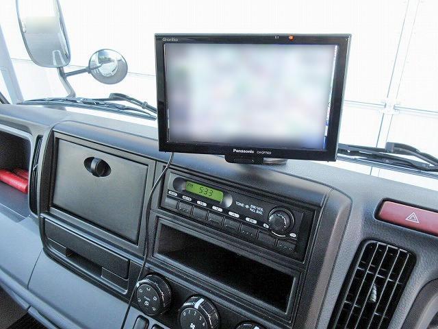 三菱ふそうキャンターアルミバン小型（2t・3t）[写真30]